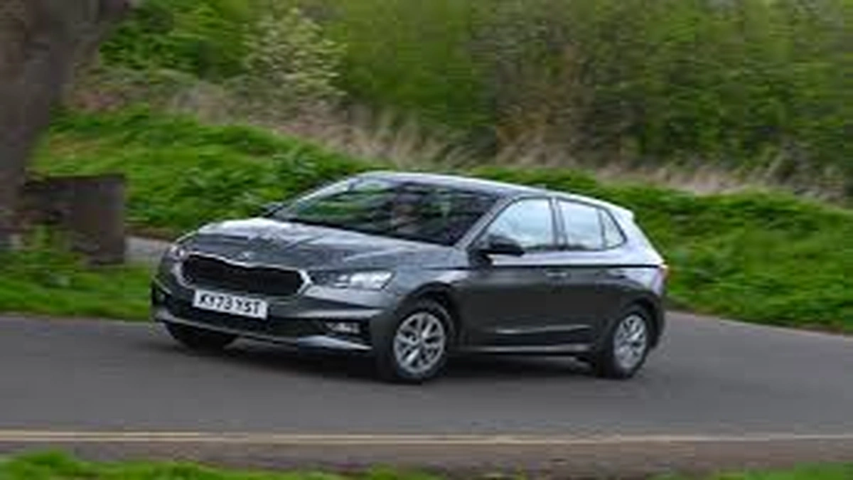 Why an Automatic Hatchback? Understanding Your Needs (and Wallet)